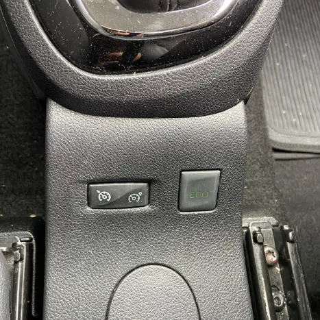 RENAULT Captur 1.6 16V 4P FLEX SCE INTENSE X-TRONIC CVT, Foto 27