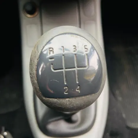 RENAULT Clio Hatch 1.0 RL, Foto 24