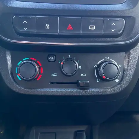 RENAULT Kwid 1.0 12V 4P SCE FLEX ZEN, Foto 18