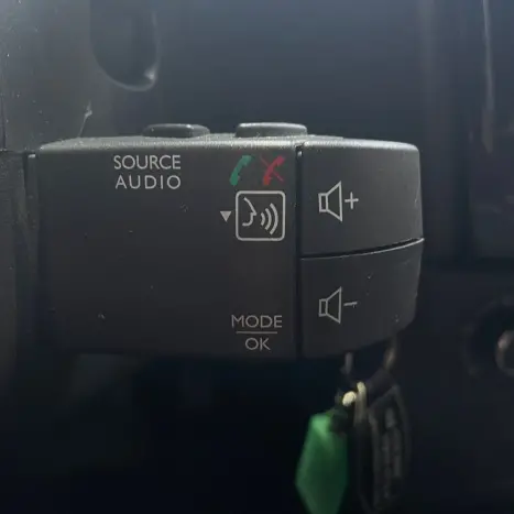 RENAULT Logan 1.6 16V 4P FLEX SCE ZEN X-TRONIC AUTOM�TICO CVT, Foto 12