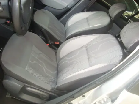 RENAULT Logan 1.6 4P FLEX EXPRESSION, Foto 4