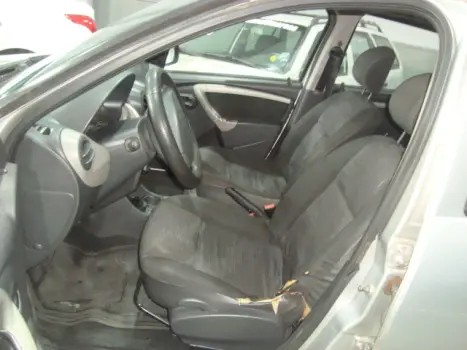 RENAULT Sandero 1.0 16V 4P FLEX EXPRESSION, Foto 4