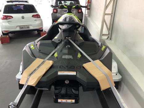 SEA DOO Spark Trixx 900 , Foto 4 SEA DOO Spark Trixx 900 , Foto 4