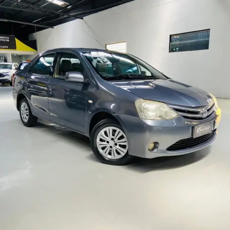 TOYOTA Etios Sedan 1.5 16V 4P FLEX XS, Foto 3