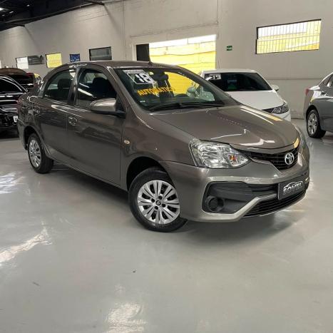 TOYOTA Etios Sedan 1.5 16V 4P FLEX XS AUTOM�TICO, Foto 3