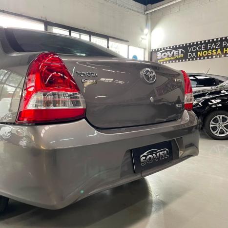 TOYOTA Etios Sedan 1.5 16V 4P FLEX XS AUTOM�TICO, Foto 8