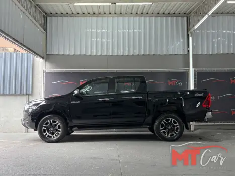TOYOTA Hilux Caminhonete 2.8 16V SRX 4X4 TURBO DIESEL CABINE DUPLA AUTOMTICO, Foto 7