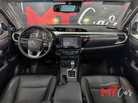 TOYOTA Hilux Caminhonete 2.8 16V SRX 4X4 TURBO DIESEL CABINE DUPLA AUTOMTICO, Foto 8