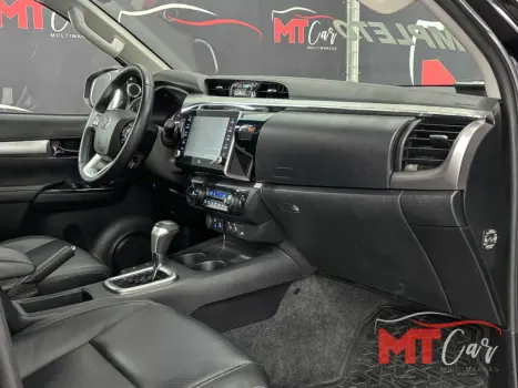 TOYOTA Hilux Caminhonete 2.8 16V SRX 4X4 TURBO DIESEL CABINE DUPLA AUTOMTICO, Foto 11