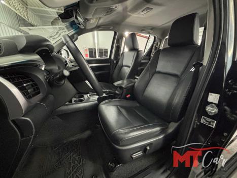 TOYOTA Hilux Caminhonete 2.8 16V SRX 4X4 TURBO DIESEL CABINE DUPLA AUTOMTICO, Foto 13