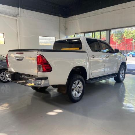 TOYOTA Hilux Caminhonete 2.8 16V SRV 4X4 DIESEL CABINE DUPLA AUTOMTICO, Foto 8