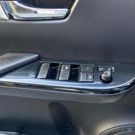 TOYOTA Hilux Caminhonete 2.8 16V SRV 4X4 DIESEL CABINE DUPLA AUTOMTICO, Foto 12