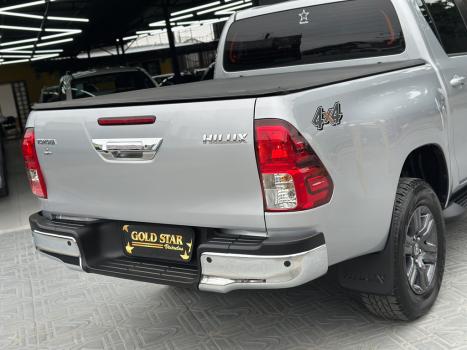 TOYOTA Hilux Caminhonete 2.8 16V 4P SR 4X4 DIESEL CABINE DUPLA AUTOM�TICO, Foto 8