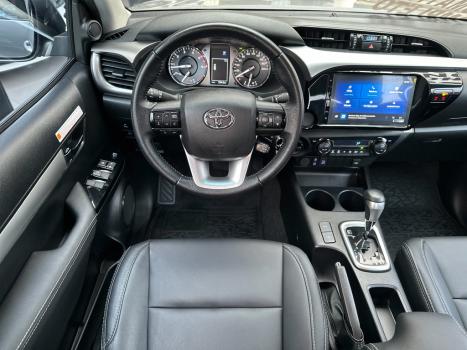 TOYOTA Hilux Caminhonete 2.8 16V 4P SR 4X4 DIESEL CABINE DUPLA AUTOM�TICO, Foto 11