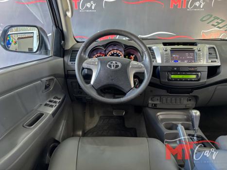 TOYOTA Hilux Caminhonete 2.7 16V 4P SRV FLEX CABINE DUPLA AUTOM�TICO, Foto 13