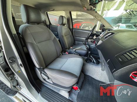 TOYOTA Hilux Caminhonete 3.0 4P 4X4 SRV TURBO DIESEL CABINE DUPLA, Foto 2