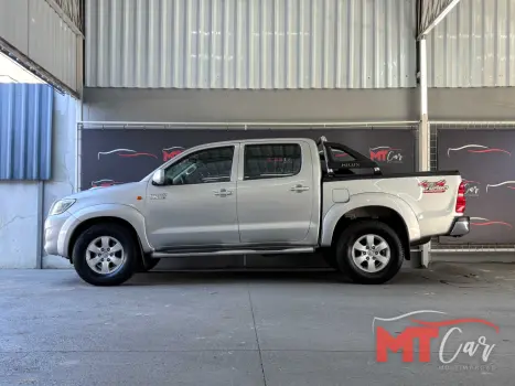 TOYOTA Hilux Caminhonete 3.0 4P 4X4 SRV TURBO DIESEL CABINE DUPLA, Foto 10