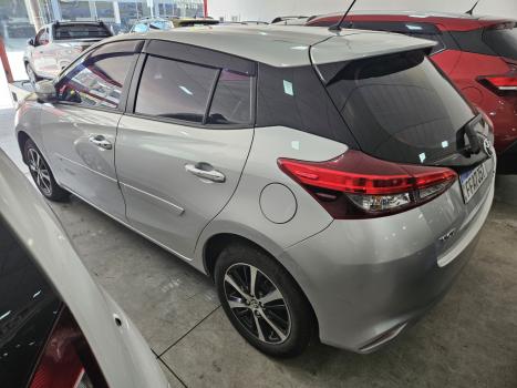 TOYOTA Yaris Hatch 1.5 16V 4P FLEX XLS MULTIDRIVE AUTOMTICO CVT, Foto 3
