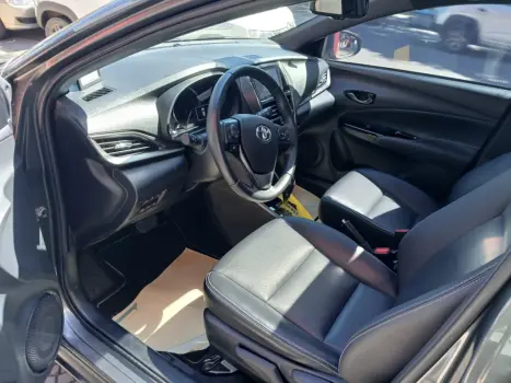 TOYOTA Yaris Hatch 1.5 16V 4P FLEX XLS MULTIDRIVE AUTOM�TICO CVT, Foto 4