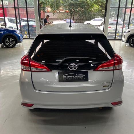 TOYOTA Yaris Hatch 1.5 16V 4P FLEX X WAY MULTIDRIVE AUTOM�TICO CVT, Foto 5