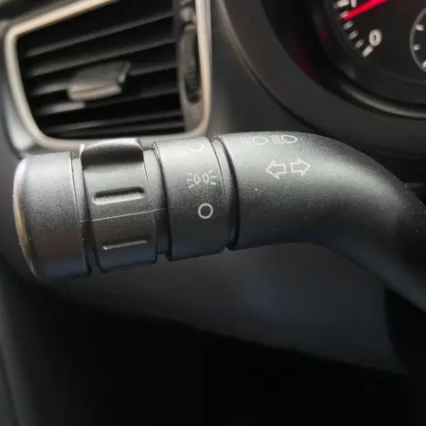 VOLKSWAGEN Fox 1.6 4P, Foto 21