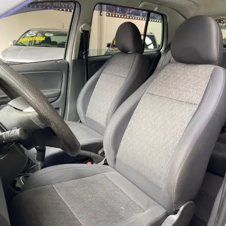 VOLKSWAGEN Fox 1.6 4P, Foto 24