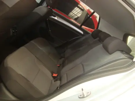 VOLKSWAGEN Golf 1.6 4P FLEX, Foto 5