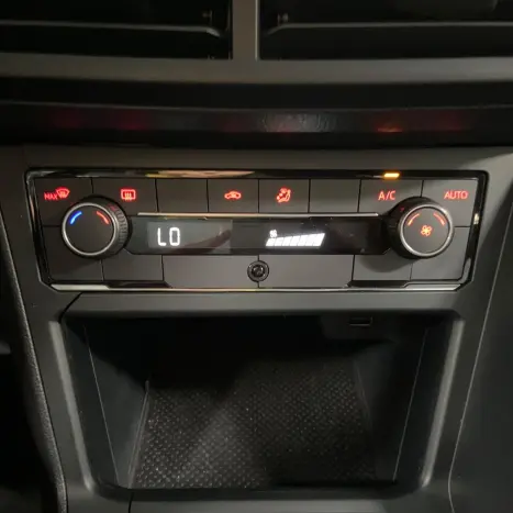 VOLKSWAGEN Nivus 1.0 4P FLEX 200 TSI HIGHLINE TURBO AUTOMTICO, Foto 16