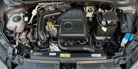 VOLKSWAGEN Nivus 1.0 4P FLEX 200 TSI HIGHLINE TURBO AUTOM�TICO, Foto 19