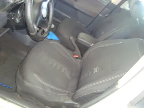 VOLKSWAGEN Polo Hatch 1.6 4P COMFORTLINE, Foto 6