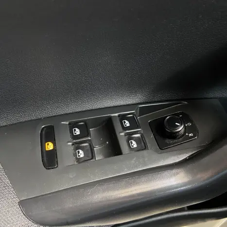 VOLKSWAGEN Polo Hatch 1.6 4P MSI FLEX, Foto 9