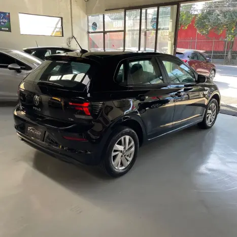 VOLKSWAGEN Polo Hatch 1.0 12V 4P 200 TSI  COMFORTLINE AUTOM�TICO, Foto 11
