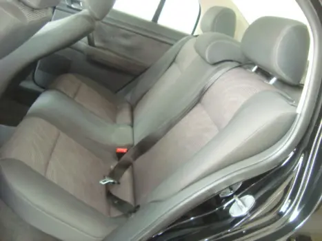 VOLKSWAGEN Polo Sedan 2.0 4P COMFORTLINE, Foto 6