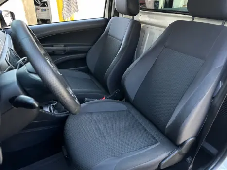 VOLKSWAGEN Saveiro 1.6 16V FLEX MSI ROBUST CABINE SIMPLES, Foto 12