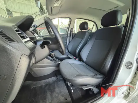 VOLKSWAGEN Voyage 1.6 4P FLEX MSI AUTOM�TICO, Foto 14