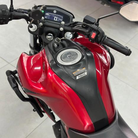 YAMAHA FZ 15 Fazer ABS, Foto 9