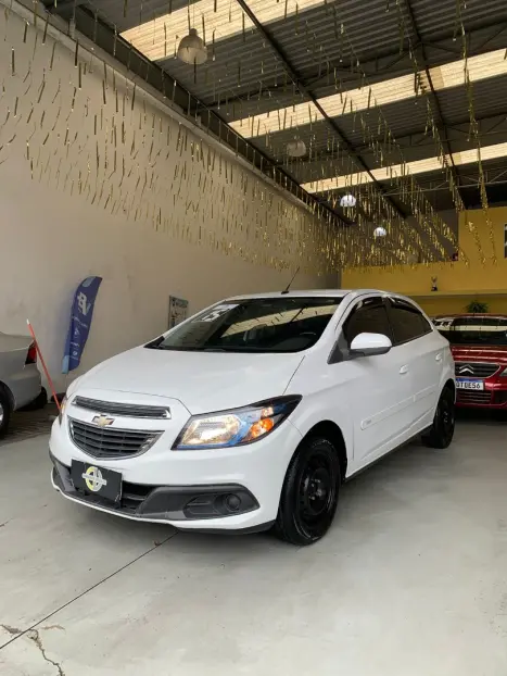 CHEVROLET Onix Hatch 1.4 4P FLEX LT AUTOMTICO, Foto 1