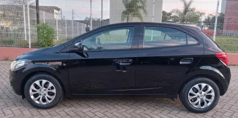 CHEVROLET Onix Hatch 1.0 4P FLEX JOY BLACK, Foto 2