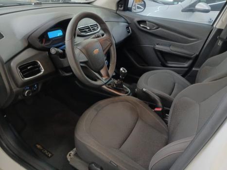 CHEVROLET Onix Hatch 1.4 4P FLEX LT, Foto 4