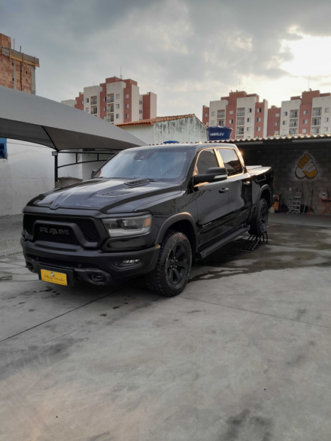 DODGE Ram 5.7 V8 REBEL CABINE DUPLA 4X4 AUTOMTICO, Foto 2