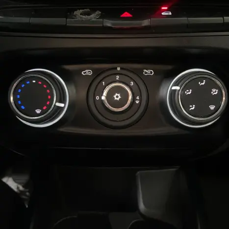 FIAT Cronos 1.3 4P FLEX, Foto 15