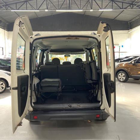 FIAT Doblo 1.8 16V 4P FLEX ESSENCE 7 LUGARES, Foto 6