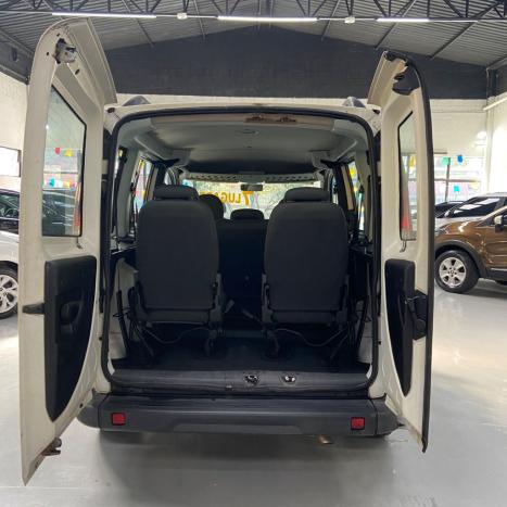 FIAT Doblo 1.8 16V 4P FLEX ESSENCE 7 LUGARES, Foto 7