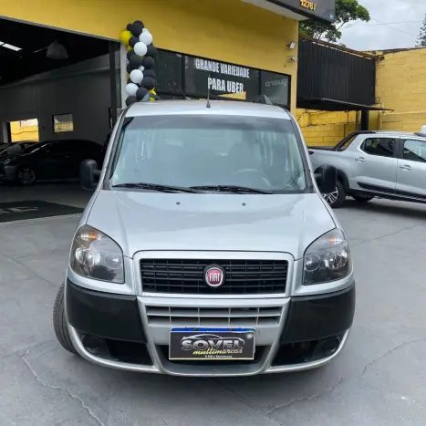 FIAT Doblo 1.8 16V 4P FLEX ESSENCE 7 LUGARES, Foto 3