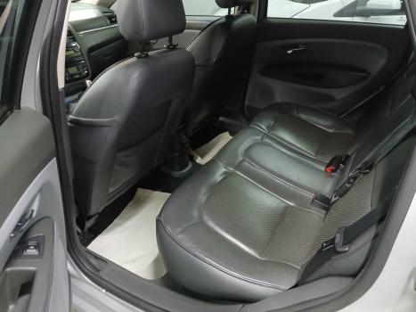 FIAT Linea 1.8 16V 4P FLEX ABSOLUTE DUALOGIC AUTOMATIZADO, Foto 5