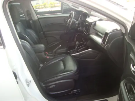 FIAT Toro 2.0 16V 4P VOLCANO 4WD TURBO DIESEL AUTOMTICO, Foto 4