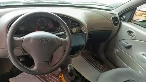 FORD Courier 1.6 FLEX L, Foto 4