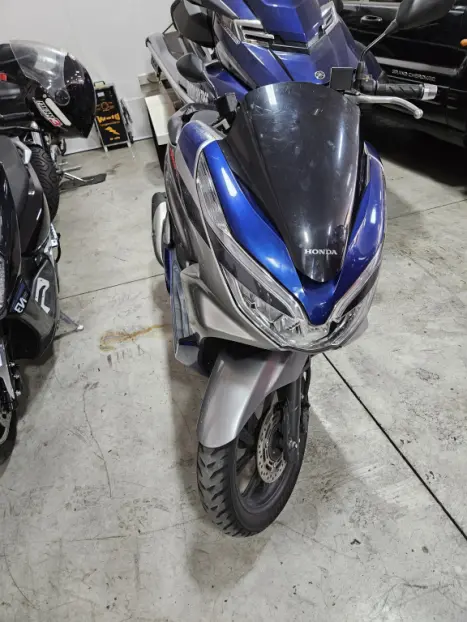 HONDA PCX 150 DLX, Foto 3