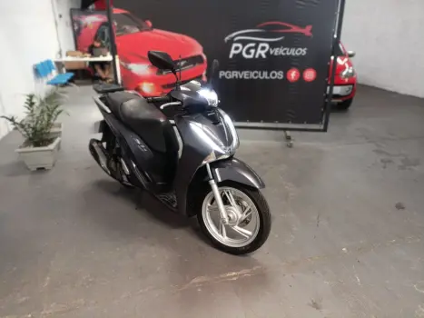 HONDA SH 150 I DLX, Foto 1