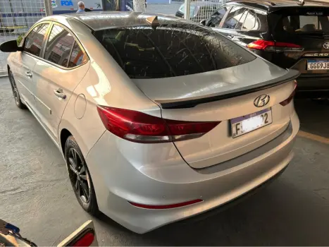 HYUNDAI Elantra 2.0 16V 4P FLEX SPECIAL EDITION AUTOMTICO, Foto 4